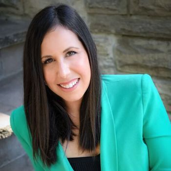 Tiffany Uman - help ambitious professionals fast track their success and crush their career goals in record time, including promotions, new jobs & salary raises Photo of Tiffany Uman