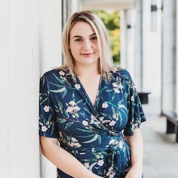 Adriana Modersitzki - Setting the standard for resume writing and person-focused career support. Photo of Adriana Modersitzki