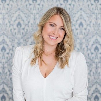 Brooke Taylor - Transformational Career Coach, Leadership Trainer & Speaker, Consultant, Former Marketing Lead at Google Photo of Brooke Taylor