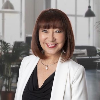 Jane Jackson - Provide group training and coaching to organisations to support their employees in career transition, ensuring their career and leadership development, and building career confidence. Photo of Jane Jackson
