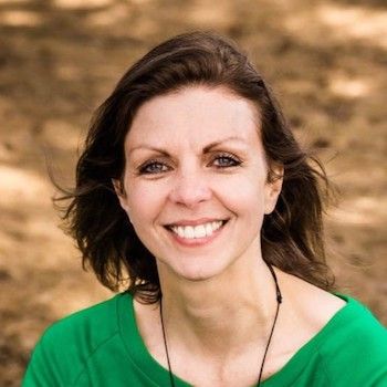 Rebecca Kirk - Career Coach for people on a spiritual path. Enabling mid-career professionals to discover the clarity and belief to align with their purpose, make a career change or set up their own purpose-led business. Photo of Rebecca Kirk