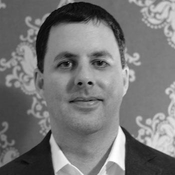 Conor Gibbons - a qualified Career Coach with over 10 years experience in helping motivate more than 7000 clients to chart career paths and maintain healthy life choices. Photo of Conor Gibbons