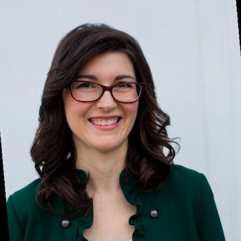 Lisa Petsinis - Life Coaching, Career Development Coaching, Resume Review, Interview Preparation, and Executive Coaching. Photo of Lisa Petsinis